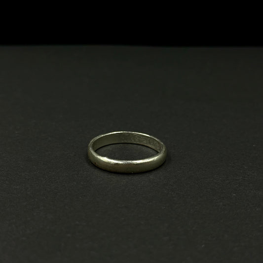 Classic minimalist silver ring